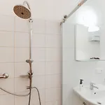 Spacious Cozy 2bds In Center - Stp4 דירה *