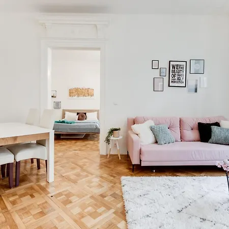 Spacious Cozy 2bds In Center - Stp4 Prague