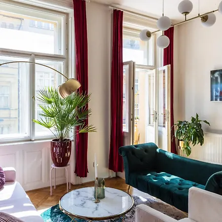 Spacious Cozy 2bds In Center - Stp4 * Praha