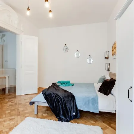 Spacious Cozy 2bds In Center - Stp4 Appartement Praag