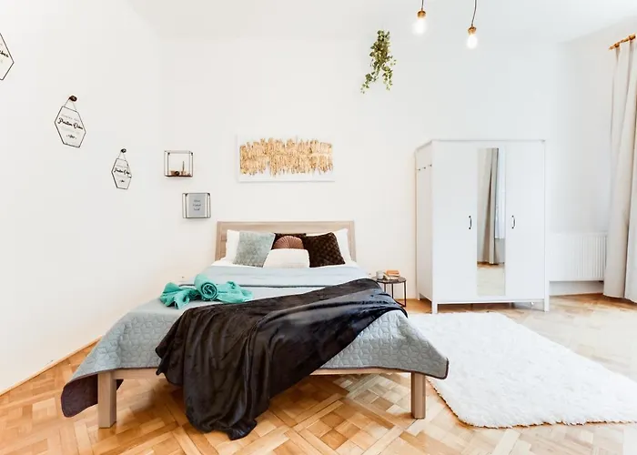 Apartament Spacious Cozy 2bds In Center - Stp4 *