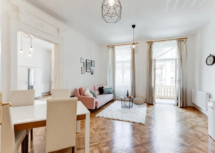 Spacious Cozy 2bds In Center - Stp4 Praga
