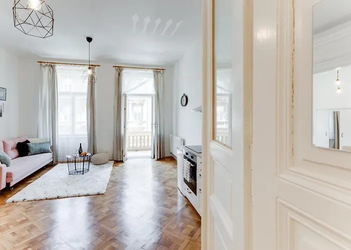 Spacious Cozy 2bds In Center - Stp4 Praga
